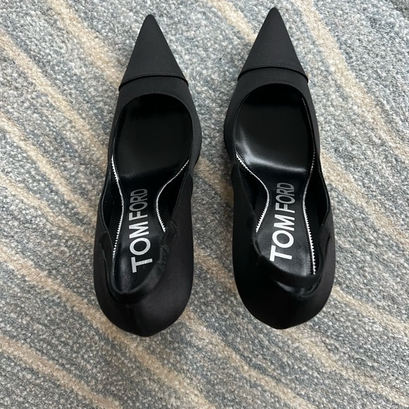 New Tom Ford Black Swarovski Pumps in Size US 8/38 (EU) - Picture 16 of 17
